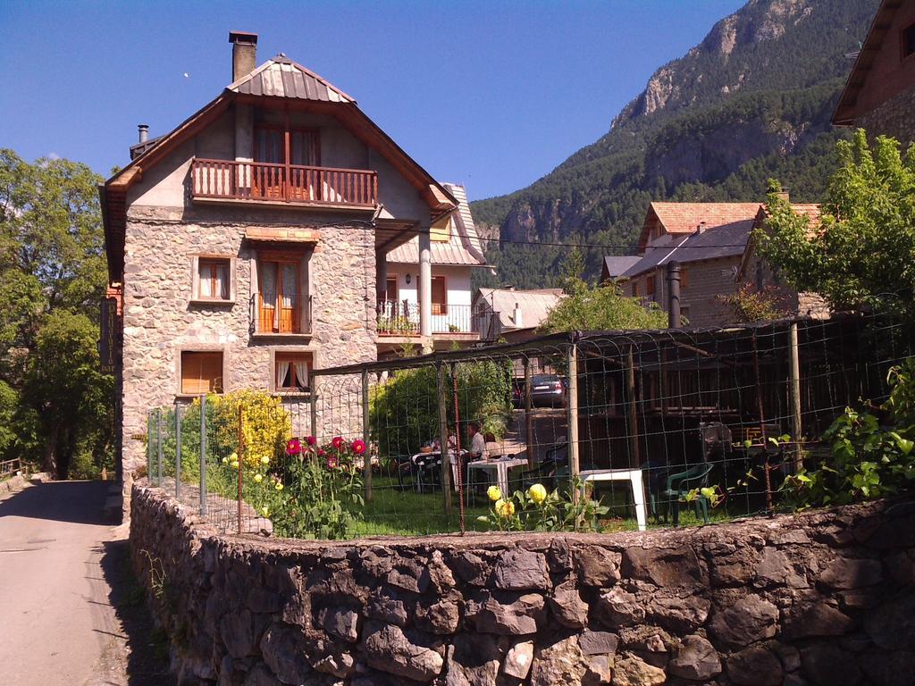 Pension Pallaruelo Саравильо Номер фото